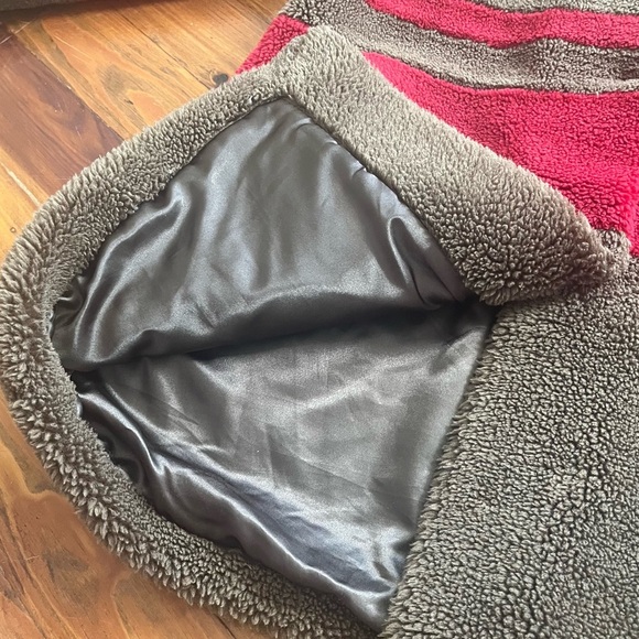 Anthropologie Velvet by Graham & Spencer Evian Striped Teddy Coat Sherpa in L - Picture 9 of 16